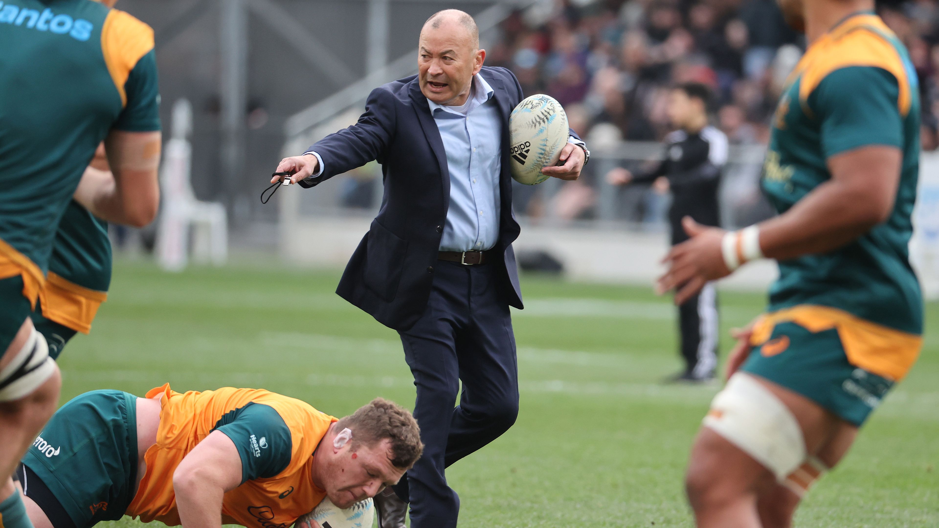 LIVE: Wallabies storm to shock lead over All Blacks