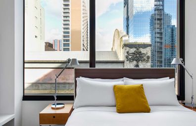 Ovolo Laneways suite bedroom