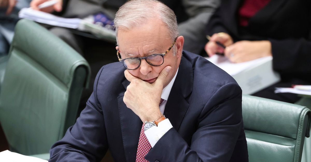 PM confirms Australian 'military assets' deployed to Middle East