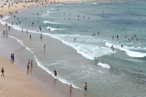 Authorities issue a surf warning after a number of incidents on beaches over the weekend. (AAP)
