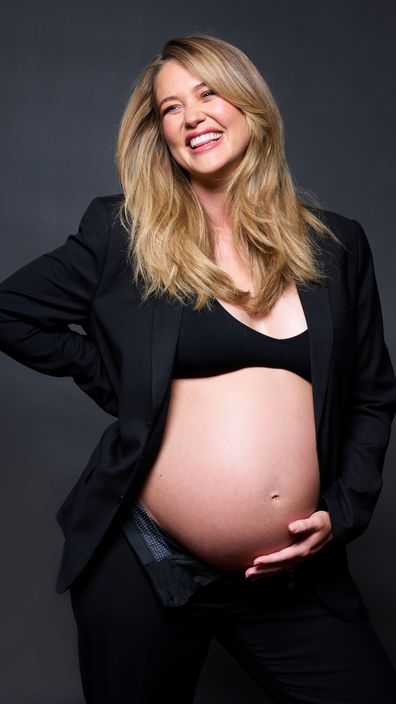 Scherri-Lee Biggs pregnancy photoshoot