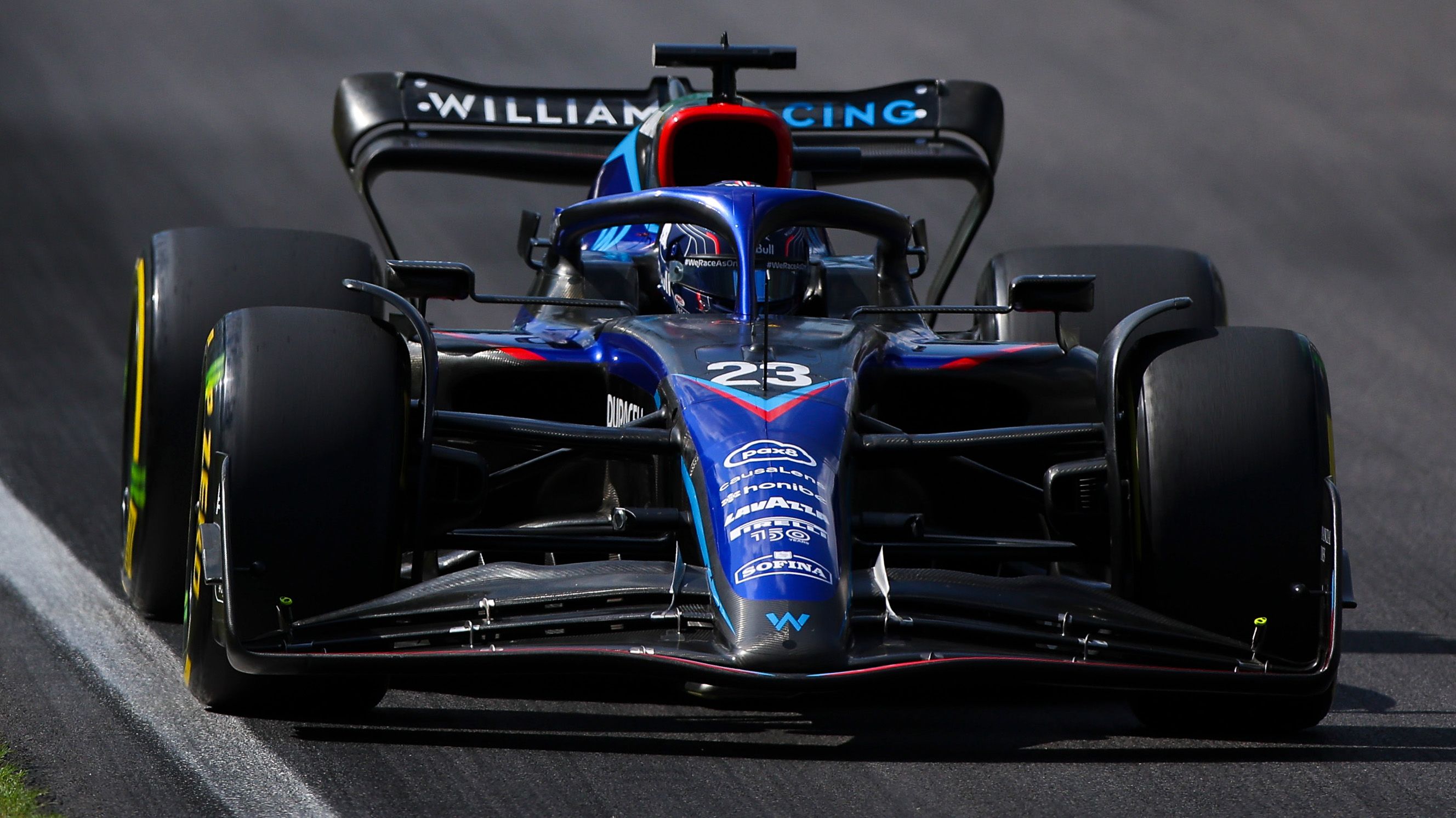 Alex Albon of Thailand driving the (6) Williams Racing FW44 Mercedes  during practice ahead of the F1 Grand Prix of Italy at Autodromo Nazionale Monza on September 09, 2022 in Monza, Italy. (Photo by Eric Alonso/Getty Images)