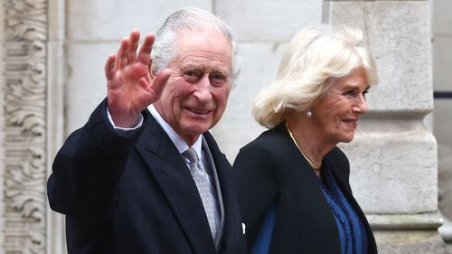 LONDON, ENGLAND - JANUARY 29: Britain's King Charles III and Queen Camilla are seen leaving The London Clinic on January 29, 2024 in London, England. The King has been receiving treatment for an enlarged prostate, spending three nights at the London Clinic and visited daily by his wife Queen Camilla.  (Photo by Peter Nicholls/Getty Images)