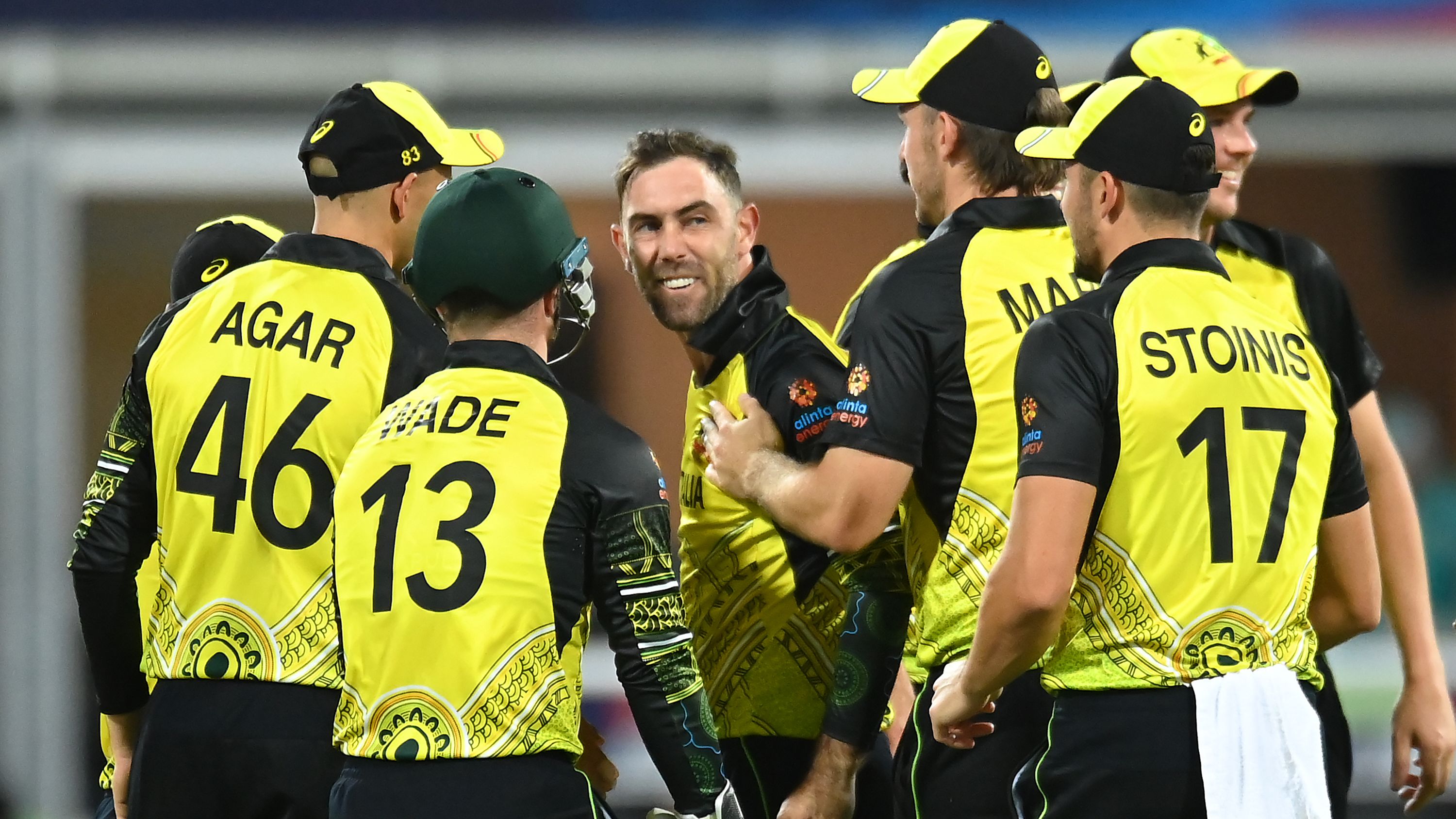 BRISBANE, AUSTRALIA - OCTOBER 31: Glenn Maxwell of Australia celebrates with team mates after dismissing Paul Stirling of Ireland  during the ICC Men&#x27;s T20 World Cup match between Australia and Ireland at The Gabba on October 31, 2022 in Brisbane, Australia. (Photo by Albert Perez/Getty Images)
