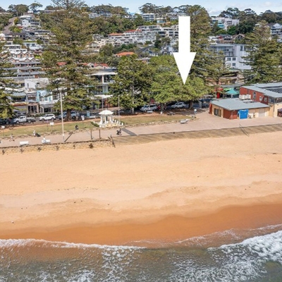 Golden piece of beachfront real estate on offer for first time in 60 years