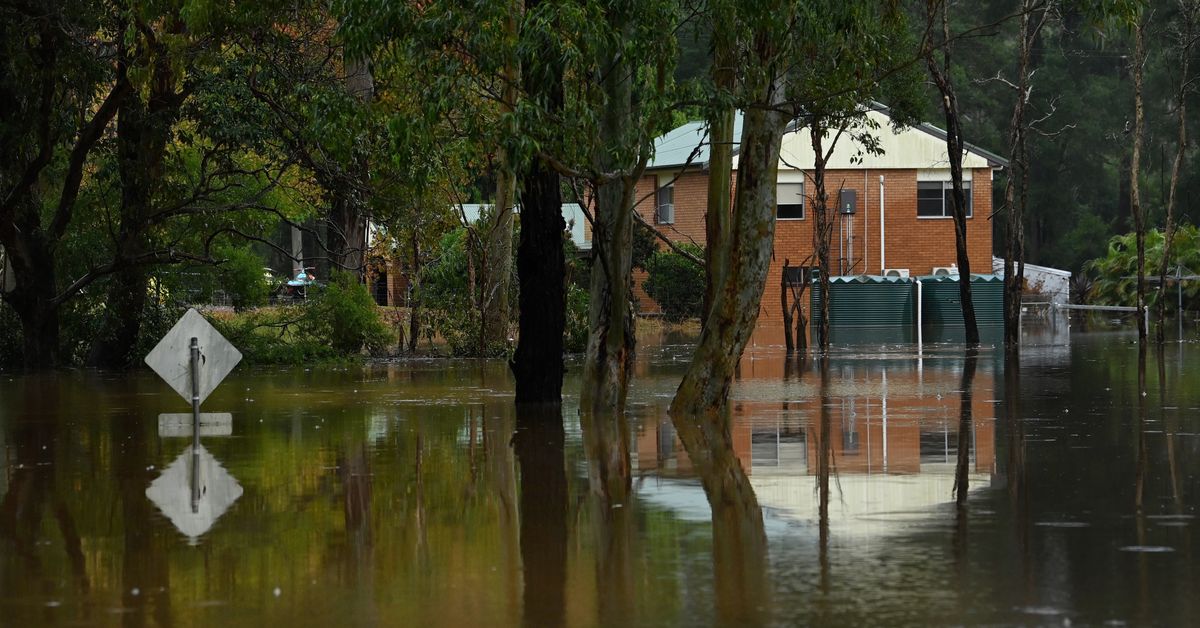 NSW flooding live updates: One person still missing in floods after four ...