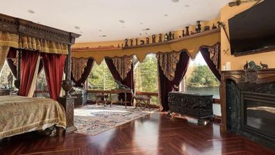 Unusual quirky America USA property real estate castle mansion 
