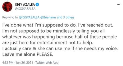 Iggy Azalea sets record straight on Twitter about why she hasn't spoken out about Britney Spears.