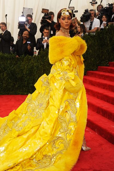 1. The undisputed queen of the Met Gala is Rihanna, having snatched the
crown from contenders at the 2015 exhibition China: Through The Looking Glass
in a yellow Guo Pei gown that launched a million memes.