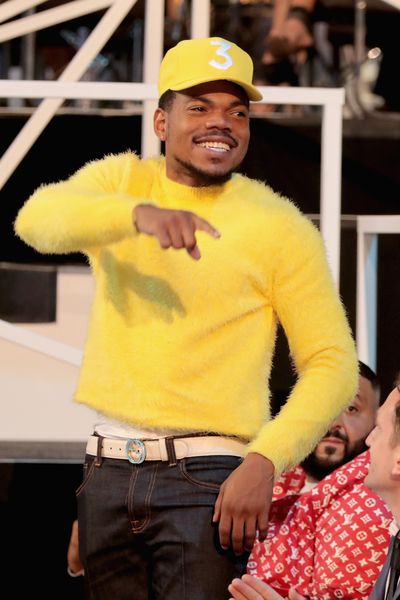 Chance The Rapper in... yellow at the MTV VMAs, August 27 in LA.&nbsp;