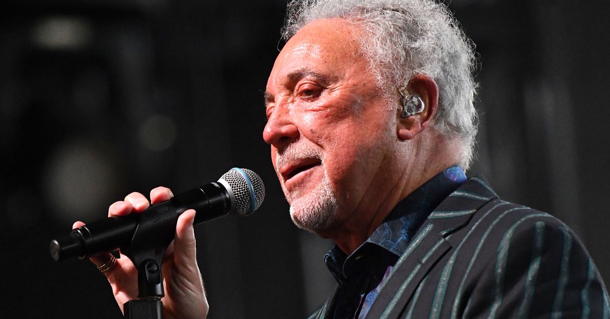 Sir Tom Jones cancels gig last minute as the 85-year-old gives health update