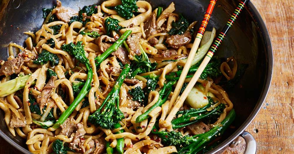 Beef and udon noodle stir fry recipe - 9Kitchen
