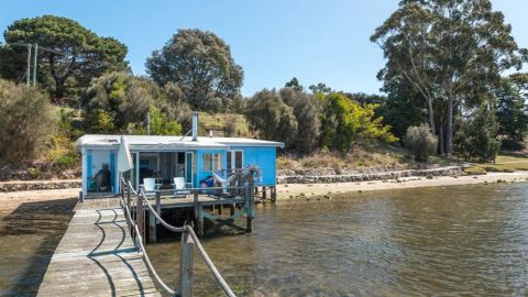 memorable summer for buyer of heavenly waterfront retreat tasmania domain 