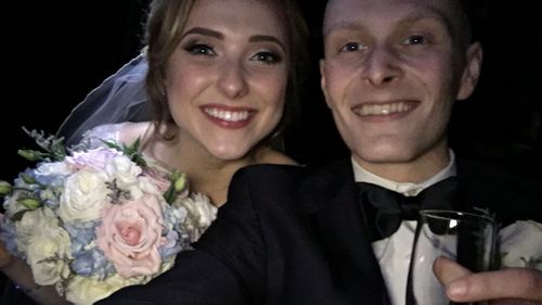 US teen with terminal cancer marries his high school girlfriend