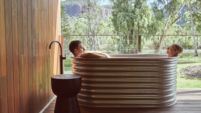 Mt Mulligan Lodge suite outdoor bath