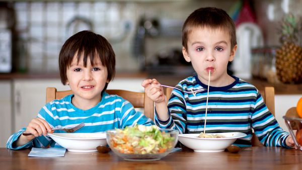 Five things parents can do to improve their children's eating patterns -  9Coach