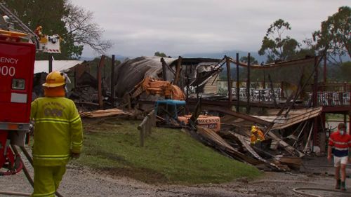 Little remains of the Woori Yallock Hotel after last night's fire. (9NEWS)