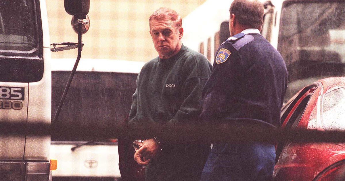 Today in History - February 14: Bank robber baffled when tellers gave ...