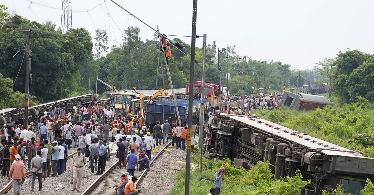 Un treno passeggeri deraglia in India, uccidendo almeno due persone e ferendone altre 20