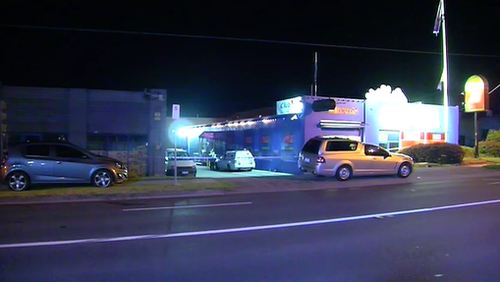 Police at the scene last night. (9NEWS)