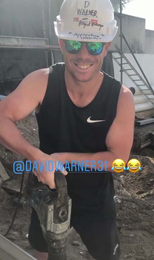 David Warner was hard at work on his new home in Sydney's eastern suburbs. (Snapchat)