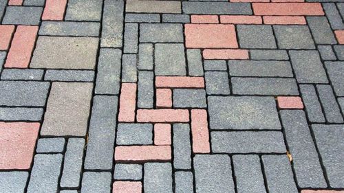 German builders 'accidentally' lay swastika shape into brick walkway