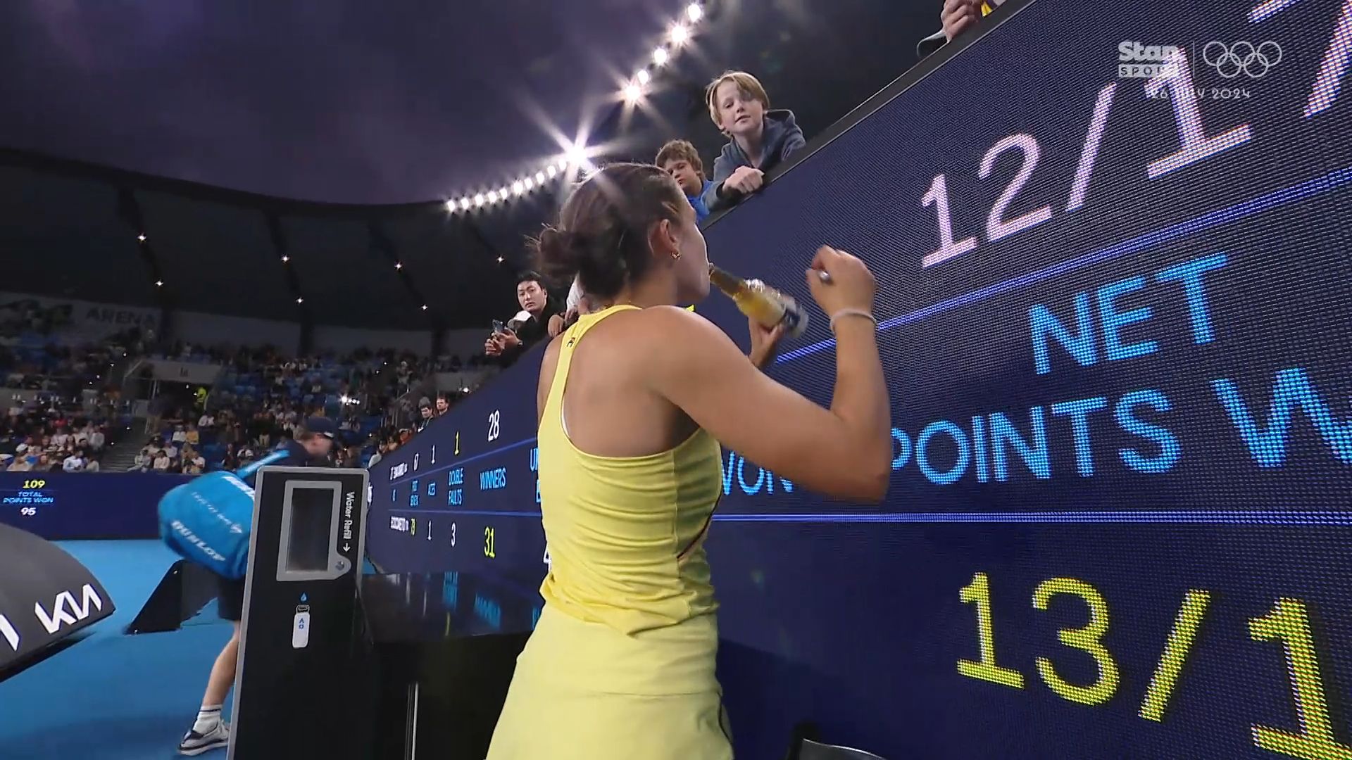 'Respect!': Emma Navarro stuns with cheeky crowd act after breakthrough win