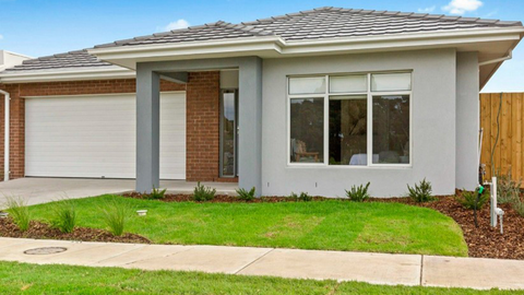 Charity home auction burglary strong bidding Victoria Domain 