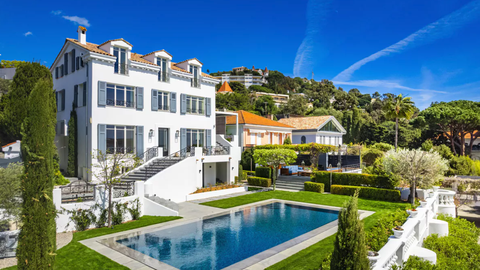 The six-bedroom mansion was once the summer house of US beauty magnate, Estee Lauder.