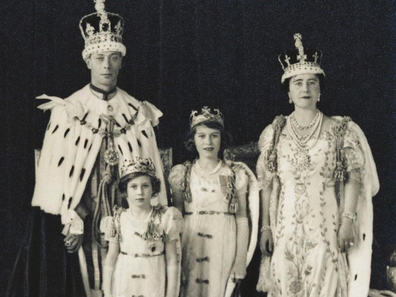 The late Queen Elizabeth II with her family, including father, King George.