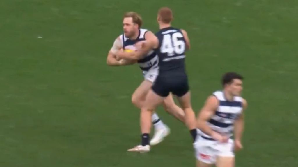 Cat Cam Guthrie takes incredible mark 30 seconds into return as Jeremy Cameron boots goal 600 in style