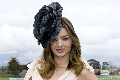 Everything looks big on Miranda. This hat was probably just an ordinary sized flower. Or is that a cabbage?<br/><br/>RELATED: <a href="http://celebrities.ninemsn.com.au/slideshow_ajax.aspx?sectionid=8847&sectionname=slideshowajax&subsectionid=7776183&subsectionname=horsefacedcelebs">Celebrities who look like horses</a>