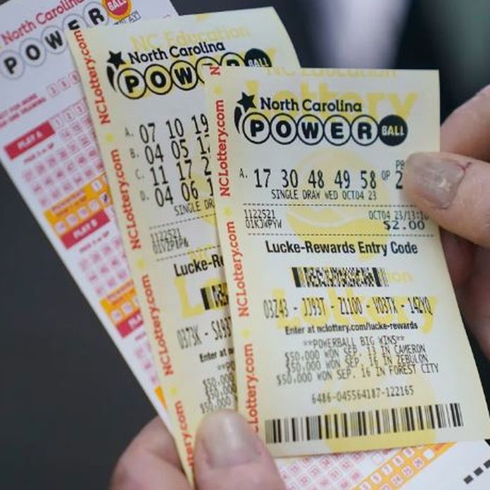 US Powerball swells to $2.4 billion after weeks without winner