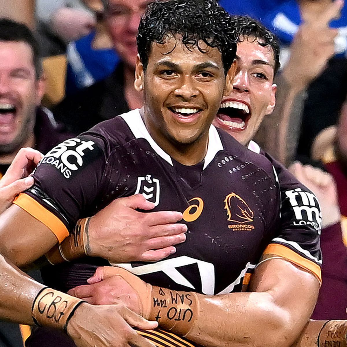 Brisbane, Australia. May 18, 2023. Selwyn Cobbo of the Broncos scores a try  during the NRL Round 12 match between the Brisbane Broncos and the Penrith  Panthers at Suncorp Stadium in Brisbane