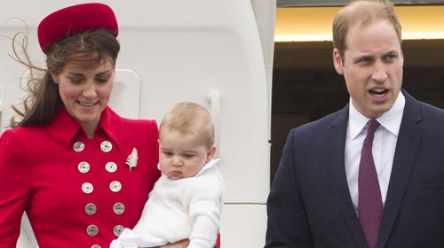 Fog fails to halt royals' NZ arrival
