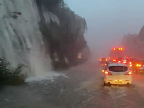 rain floods Sydney Brisbane