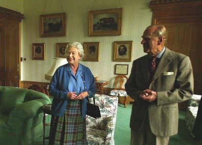 Queen Elizabeth's daily routine at Balmoral Castle