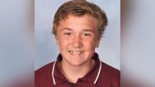 SA Police appeal to public to help find missing 14-year-old boy from Hackham