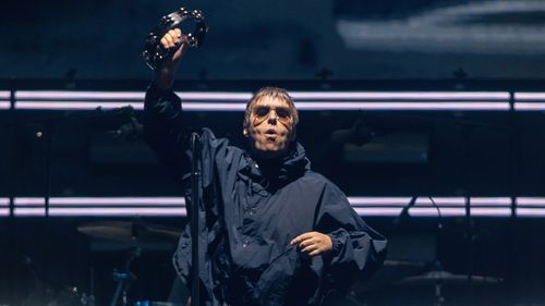 Liam Gallagher no palco em Melbourne.