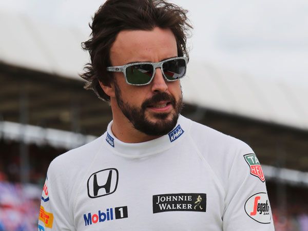 Alonso returns to the winner's circle