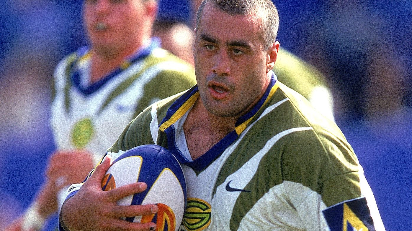 Quentin Pongia in action for Canberra in 1997.