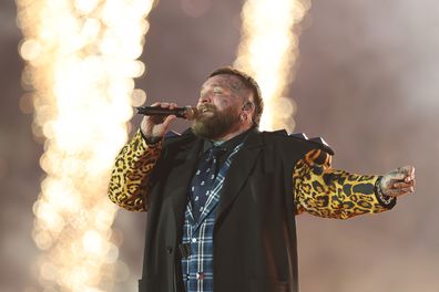 NRL grand final entertainment: Teddy Swims pays tribute to AC/DC during his performance