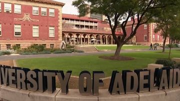 South Australia&#x27;s two biggest universities have signed an historic agreement that will see them become one by 2026.