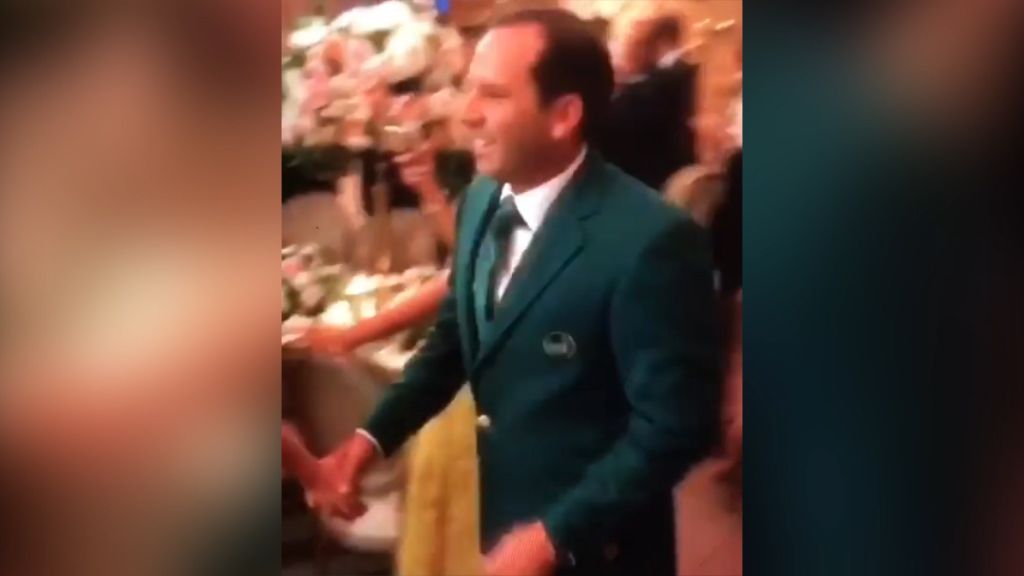 Garcia wears green jacket to wedding