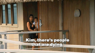 Kourtney Kardashian, Keeping With Up The Kardashians, earrings, Bora Bora