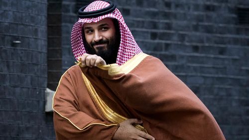  Saudi Crown Prince Mohammed bin Salman arrives to meet with British Prime Minister Theresa May on the steps of number 10 Downing Street on March 7, 2018 in London, England