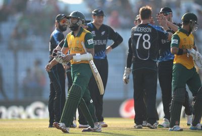 <b> South Africa's JP Duminy certainly owes teammate Hashim Amla something after the pair were involved in Amla's bizarre dismissal in the T20 World Cup clash against New Zealand. </b><br/><br/>Amla smashed a fierce straight drive that looked destined to be worth at least a few runs only for it to hit non-striker Duminy's bat and loop into the hands of the bowler to leave the Proteas batsman out caught and bowled.<br/><br/>Click through to check out Amla's freaky dismissal and other similar incidents. <br/><br/>
