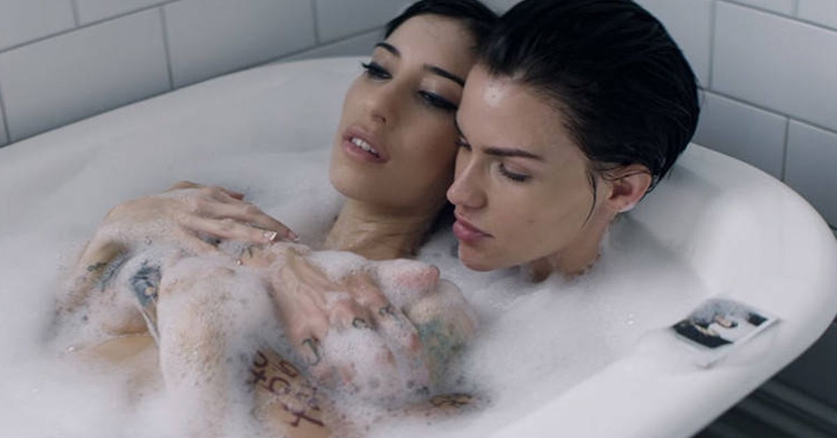 Jess Origliasso shares topless pic of girlfriend Ruby Rose.