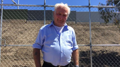 Whistle-blower Bert Russell said the contaminated material was laid in Aubin Grove in August and scraped off earlier this week. (AAP)