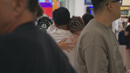 Quatro voos de repatriação pousaram na Austrália durante a noite.